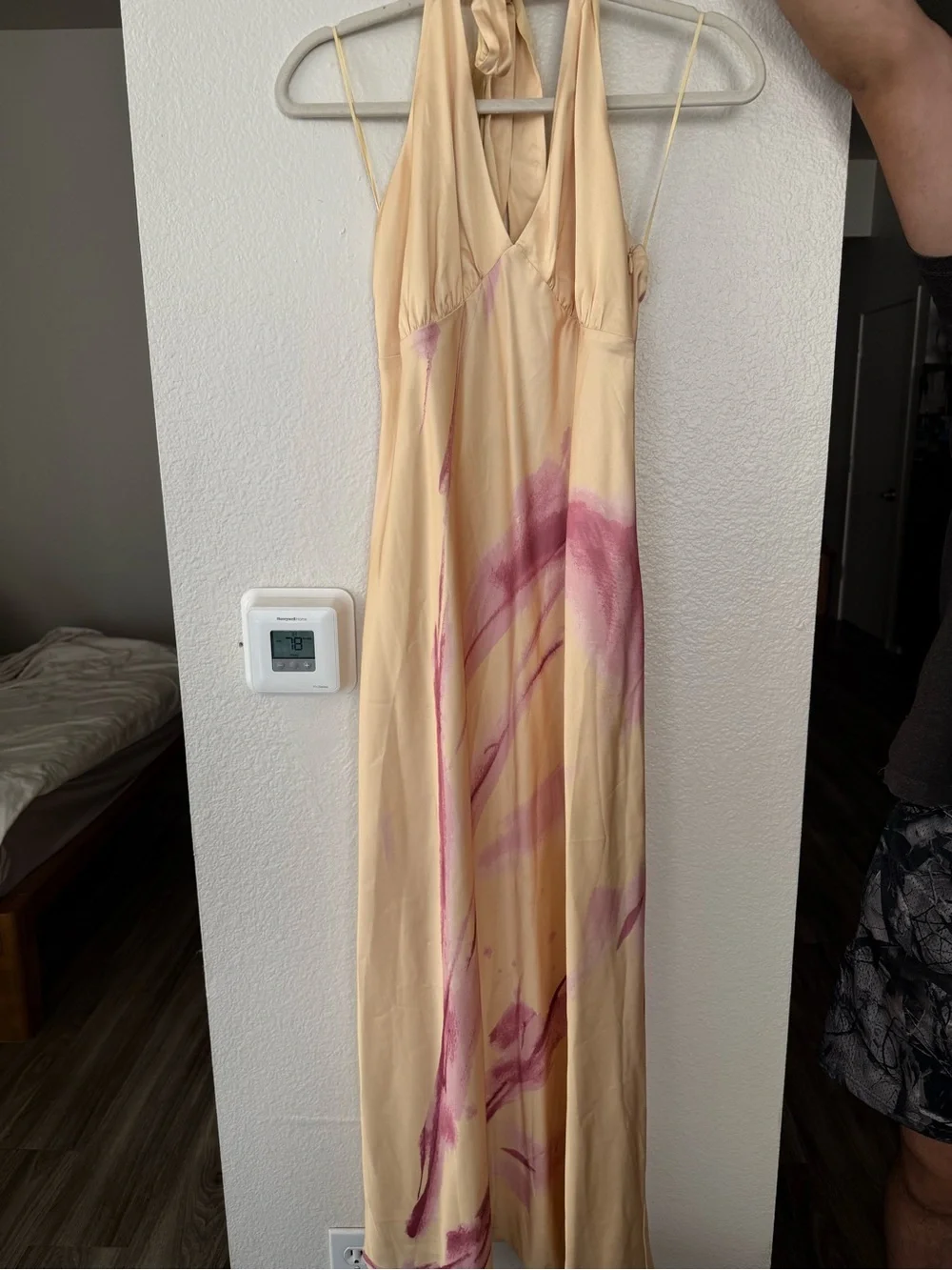 Abercrombie & Fitch silky halter